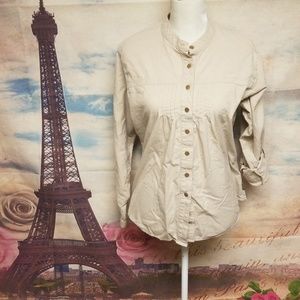 ⭐️ Woolrich button down shirt